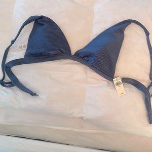 Aerie ribbed triangle top. Medium